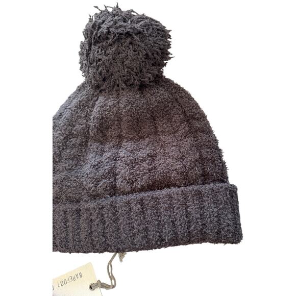 Barefoot Dreams CozyChic Cable Knit Beanie Pom Pom Hat Dark Brown‎ One Size NWT - Picture 7 of 9